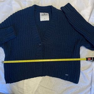 Hollister sweater / cardigan
